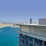 Stunning View Large 2 Bed